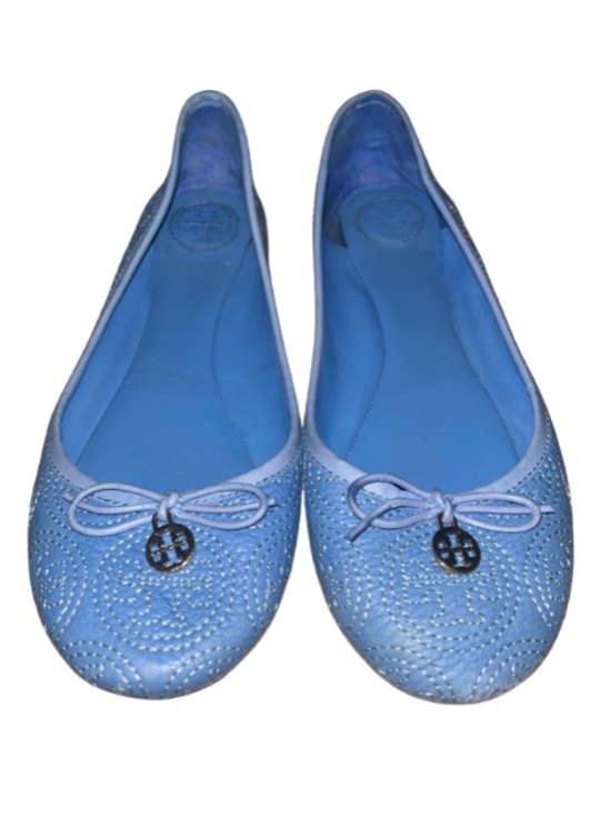 Tory Burch Shoes - Tory Burch Chelsea Ballet Flats Ocean Blue Pebbled Leather Bow Logo Charm 7.5M
